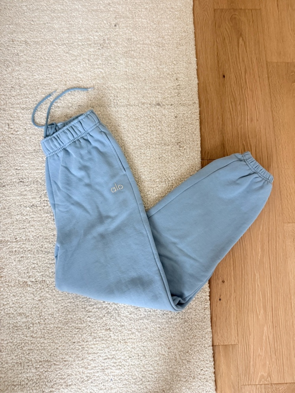 ALO Yoga Light Blue Jogger Sweatpants